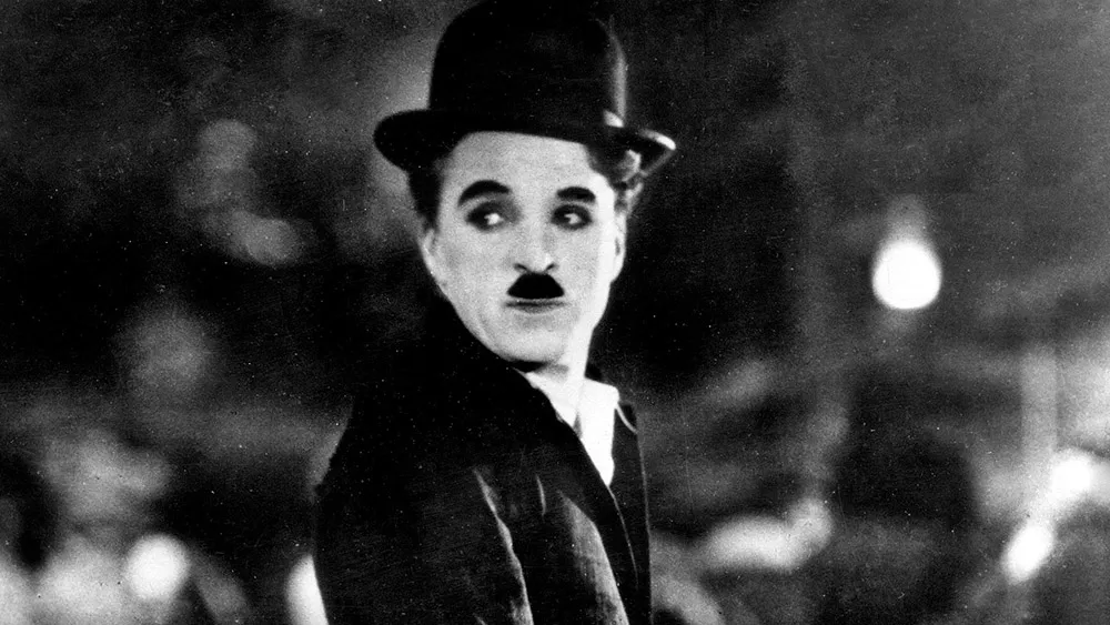 Charlie Chaplin: Dari Panggung Teater ke Takhta Legenda Dunia